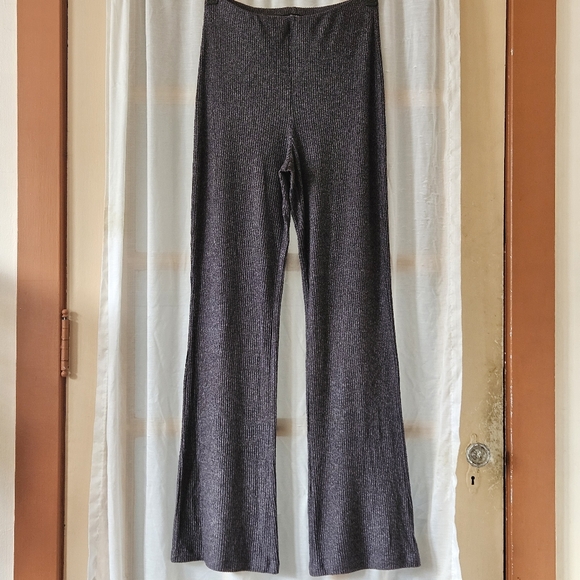 📌135 EXPRESS KNIT HIGH-RISE FLARE WOMEN'S SIZE MEDIUM - Picture 2 of 9